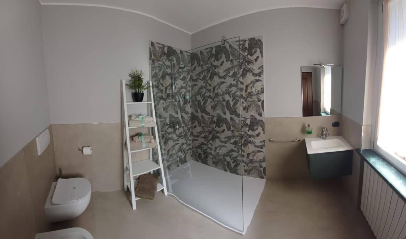 Hotel Maryhouse - Ingresso Indipendente Venegono Superiore Exterior foto